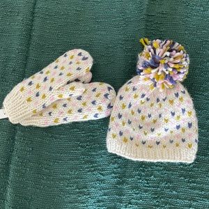Hat and mittens set! NWT